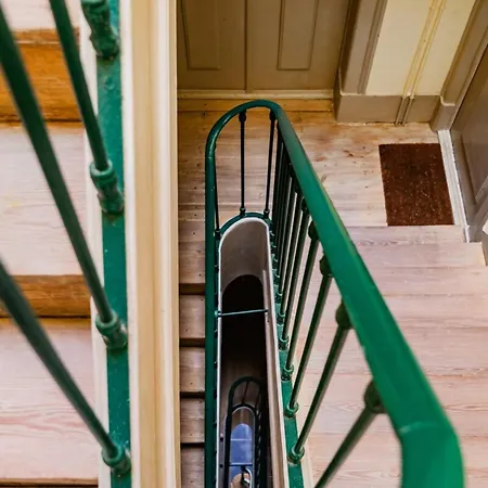 Bright Loft @ Downtown شقة