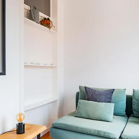 Bright Loft @ Downtown *